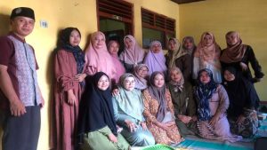 Kepala SMP Muhammadiyah Adiwerna Isi Pengajian Parenting di SD Aisyiyah Slawi: Tanamkan Nilai Hormat dan Santun pada Anak