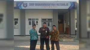 Perkuat Sinergi Pendidikan, Musawerna Lakukan Silaturahmi ke SMP Muhammadiyah 1 Kutoarjo