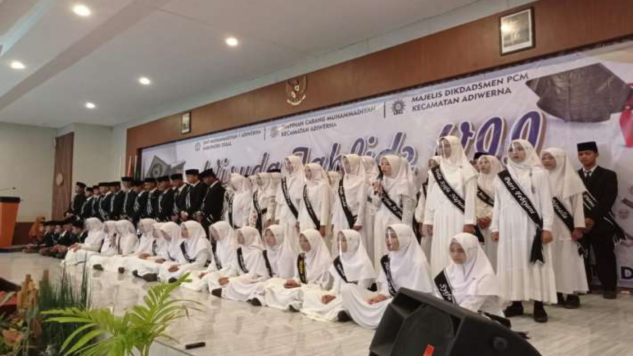 Wisuda Tahfidz Angkatan VII Musawerna: 79 Siswa Diwisuda, Mahkota untuk Orang Tua Jadi Momen Haru